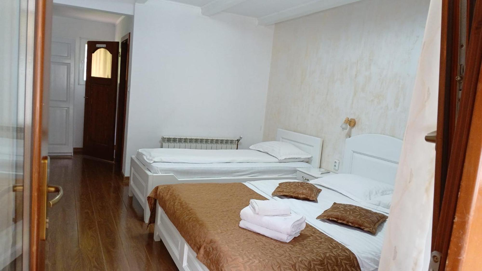 Pensiunea Casa David Şugag Exteriör bild